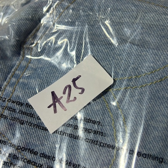 Levi’s 501 shorts NWT S28 - Picture 7 of 7